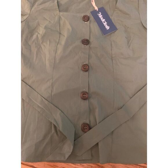 NWT ModCloth, women's green button front with tied back square neck blouse sz M - Picture 2 of 8
